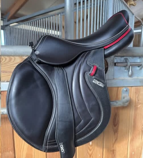SnapInsta.to_654553806_17981899181993349_1014804167362978875_n CWD 2GS Mademoiselle Saddle