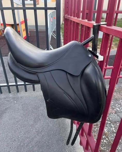 ANTARES Cadence Dressage Saddle