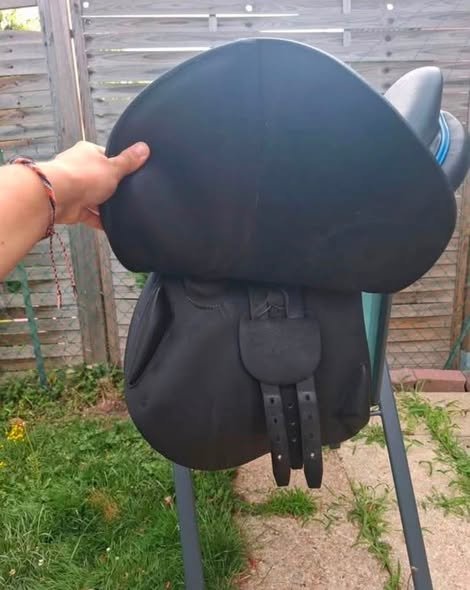 Antares Connection Saddle – Black Leather | €800