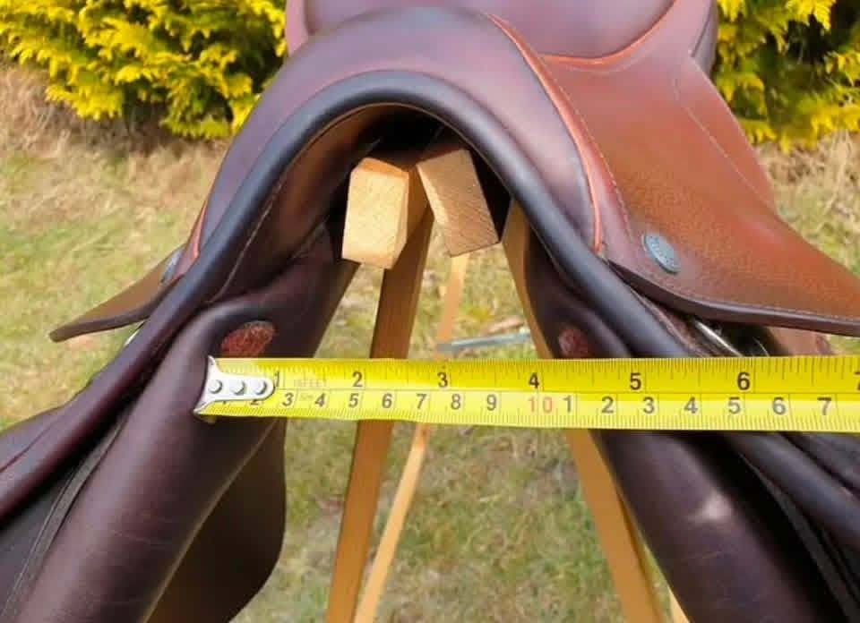 Childeric FE Jumping Saddle for sale online