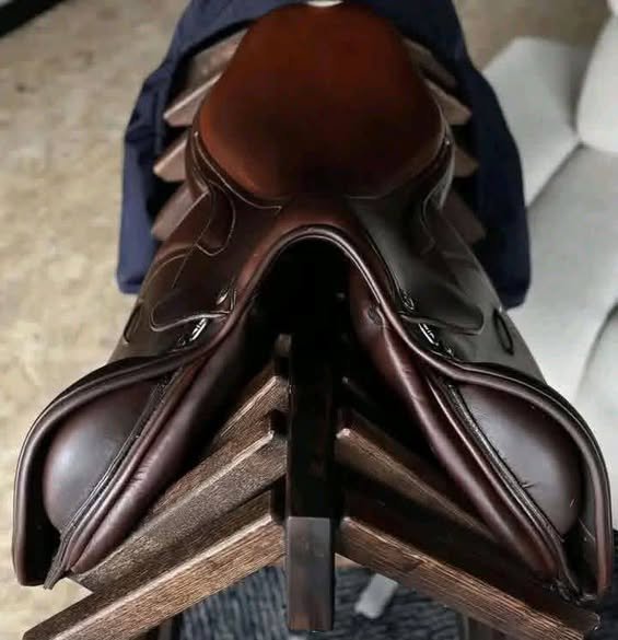 Prestige Meredith Lux Jumping Saddle For Sale Online