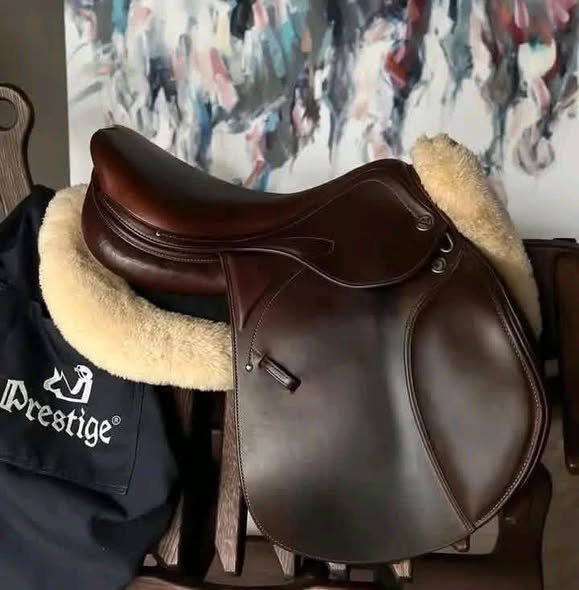 Prestige Meredith Lux Jumping Saddle For Sale Online